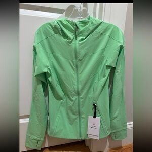 Lululemon windbreaker jacket